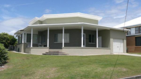 Eastpoint, 2 Pacific Parade